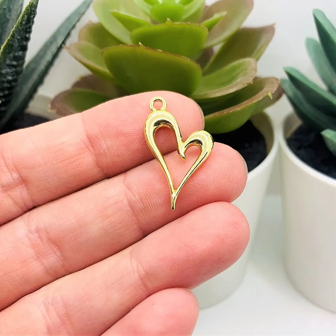 4 , 20 or 50 Pieces: Gold Asymmetrical Heart Charms