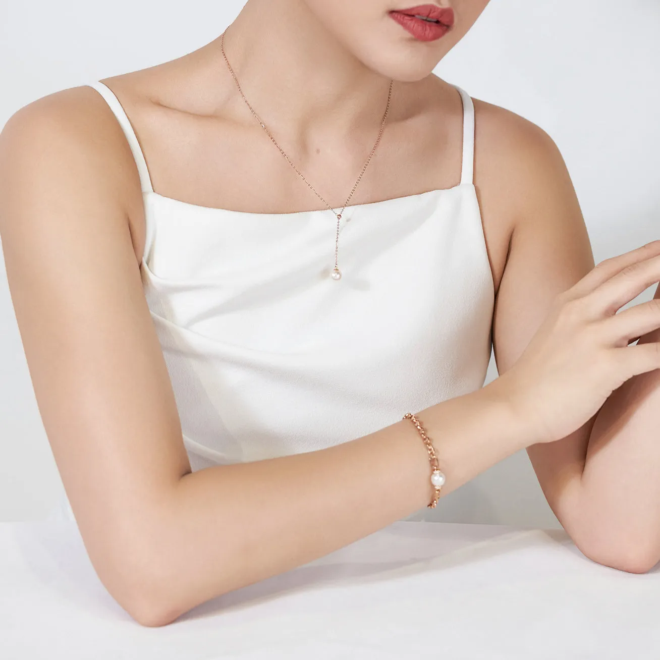 Elegant Akoya Pearl 18K Solid Gold﻿ Necklace KN00088