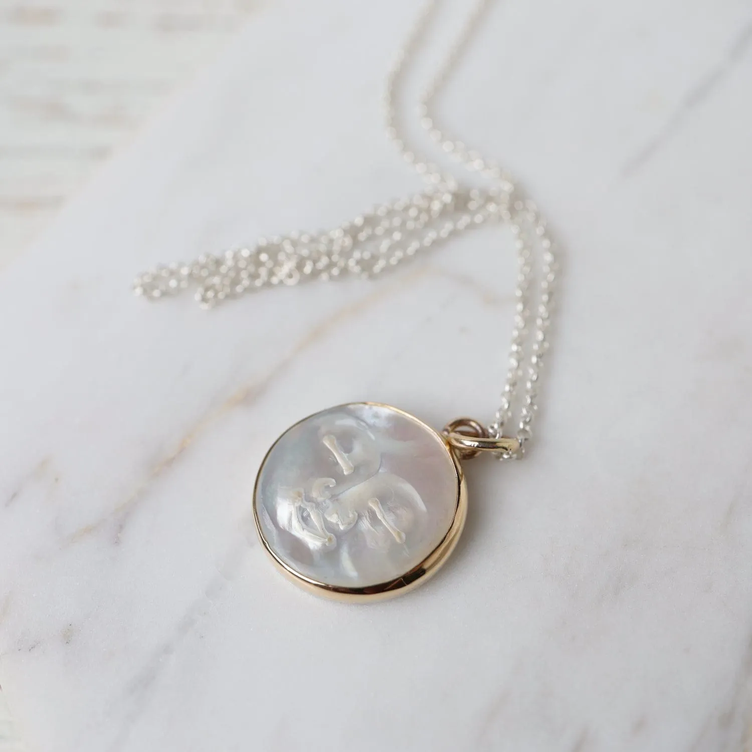 Lunarian Necklace - Mother of Pearl