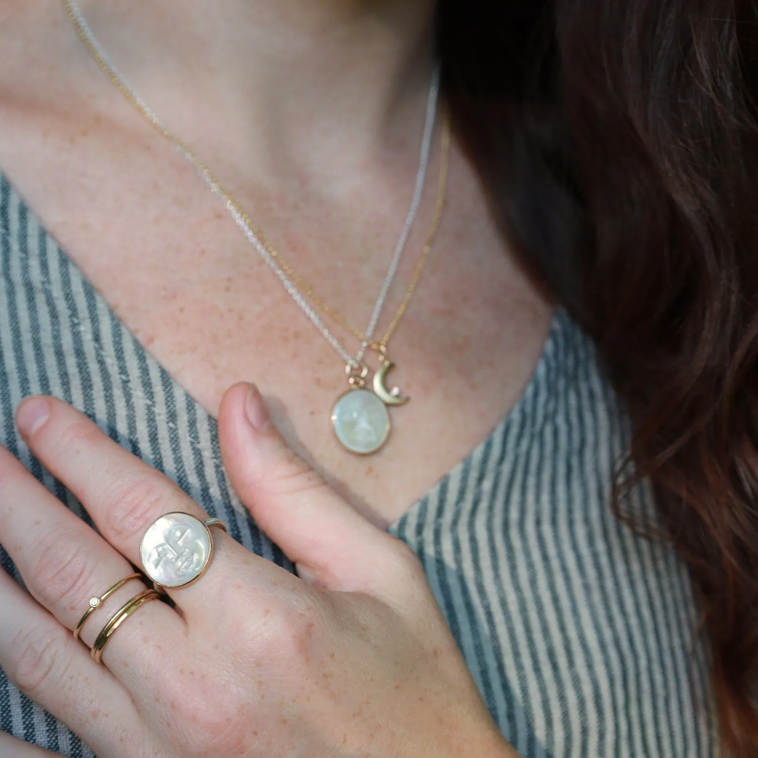Lunarian Necklace - Mother of Pearl