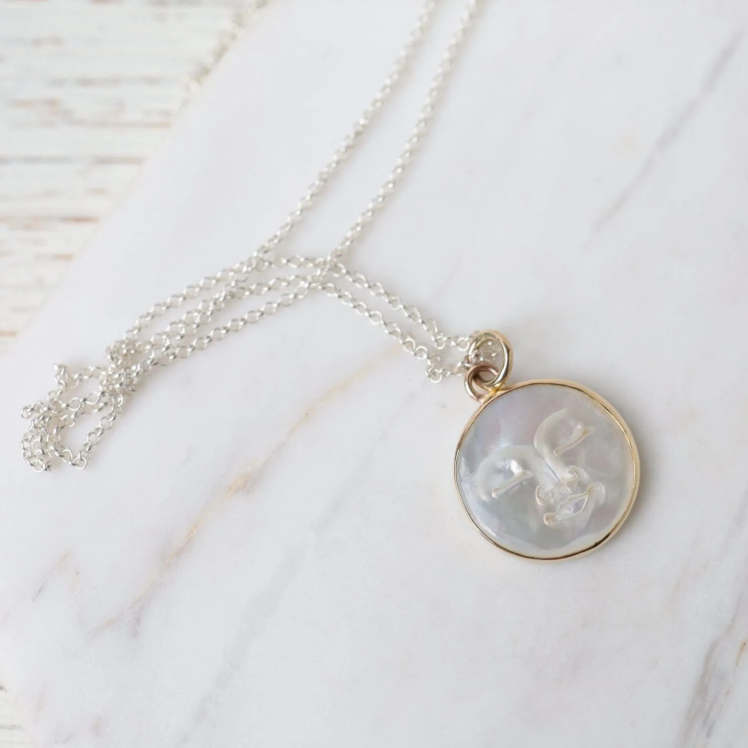 Lunarian Necklace - Mother of Pearl