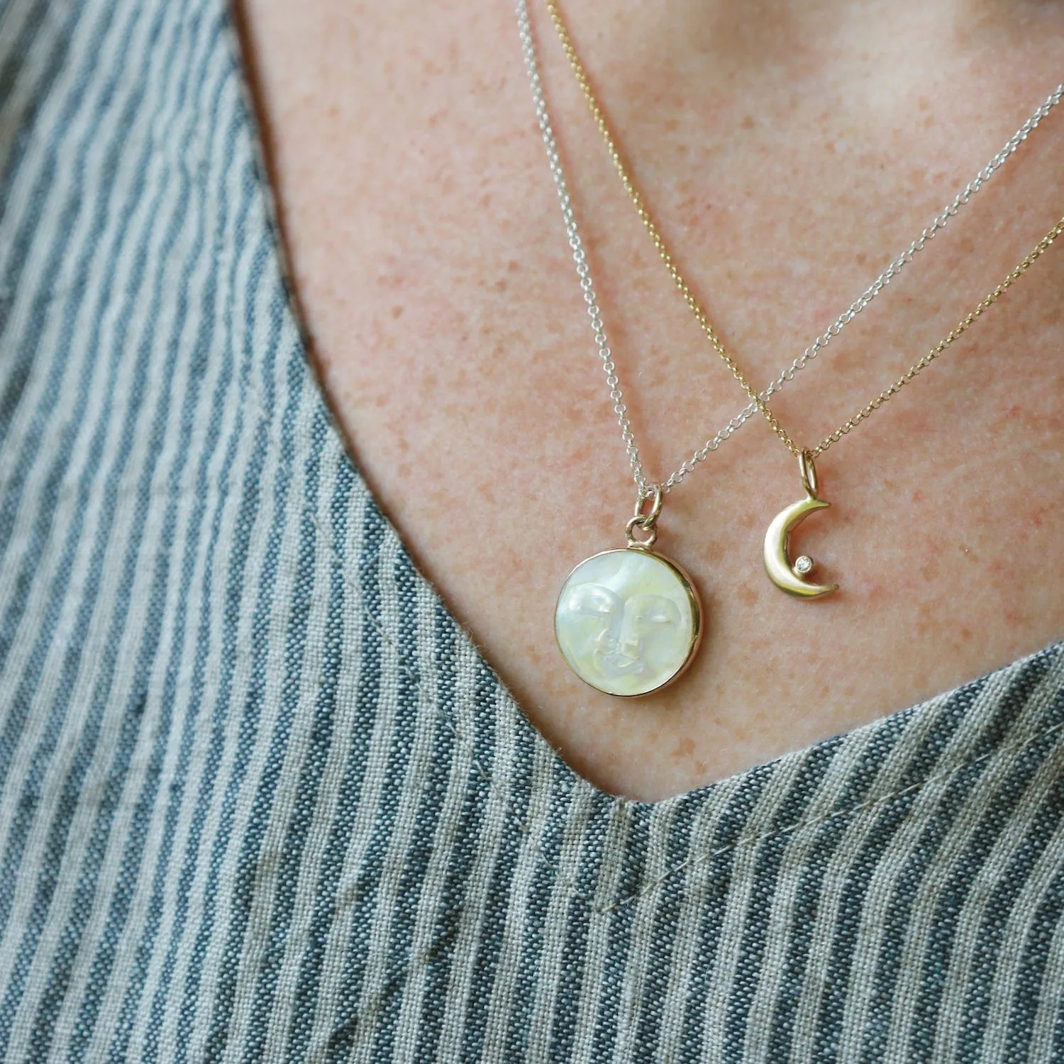 Lunarian Necklace - Mother of Pearl
